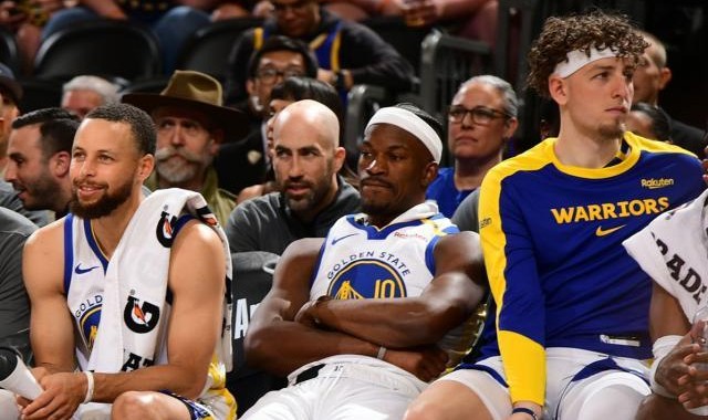 英雄联盟官网-4战轰20记三分！勇士新星化身汤神，库里有了新绝配