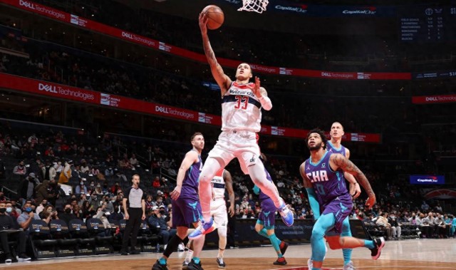 坑完独行侠，又想坑奇才！2年仅打71场比赛，成NBA第一“玻璃人”