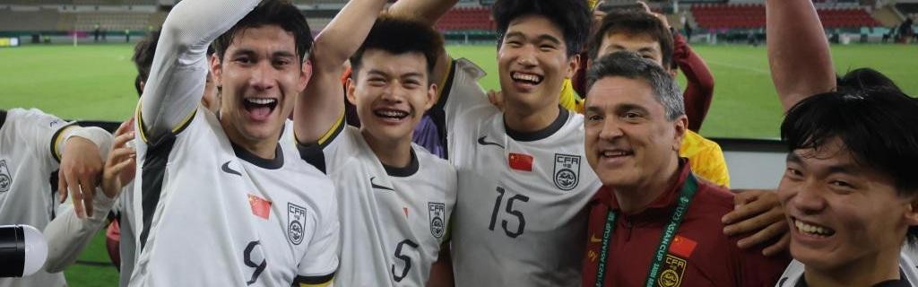 官方直播入口-进军亚洲杯决赛，U23国足用“力量足球”展现自信|新京报快评