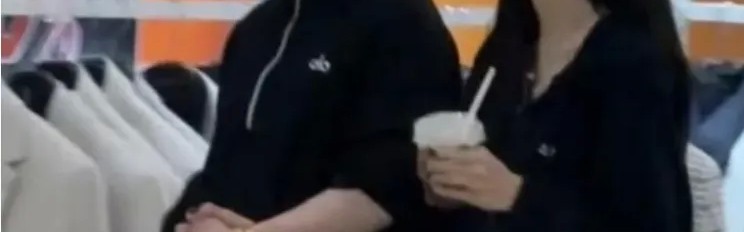 年度赛事赛程-Rookie新女友：违规接触？还以为他和小钰结婚了